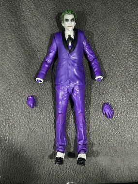 The Joker DC multiverse - Mcfarlane toys 2021 - please see description